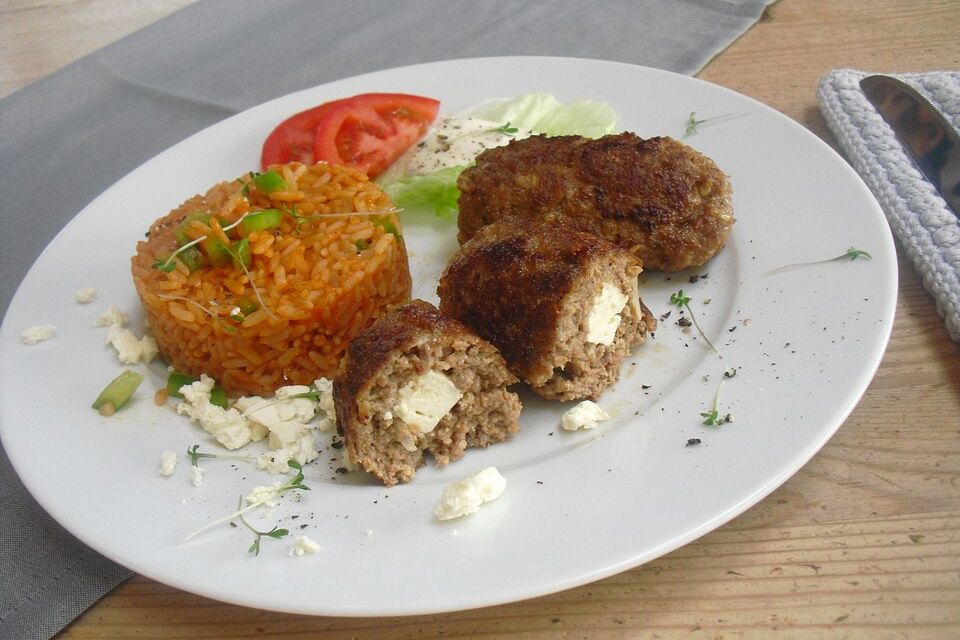 Bifteki mit Feta