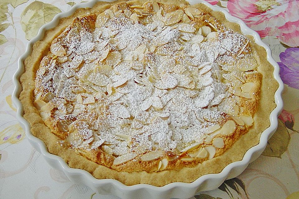 Aprikosenkuchen mit Mandelguss