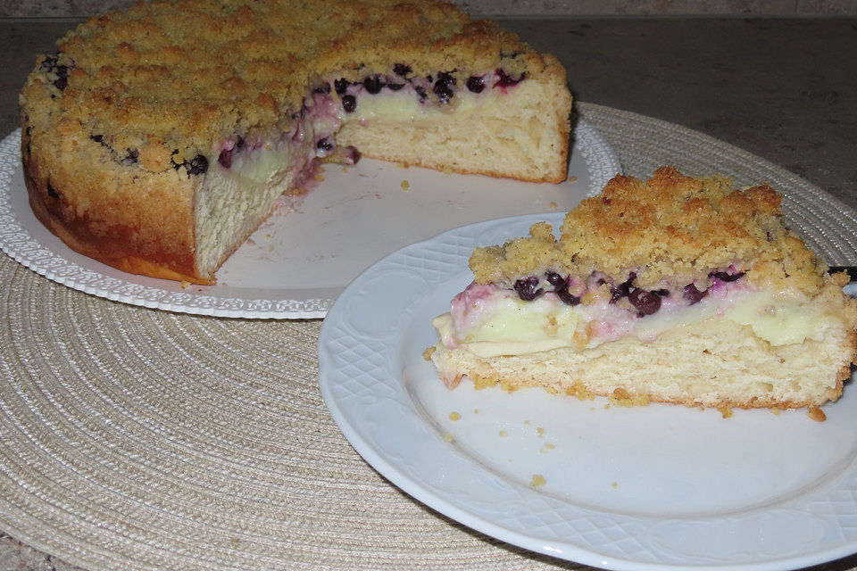 Himbeer-Streuselkuchen mit Pudding