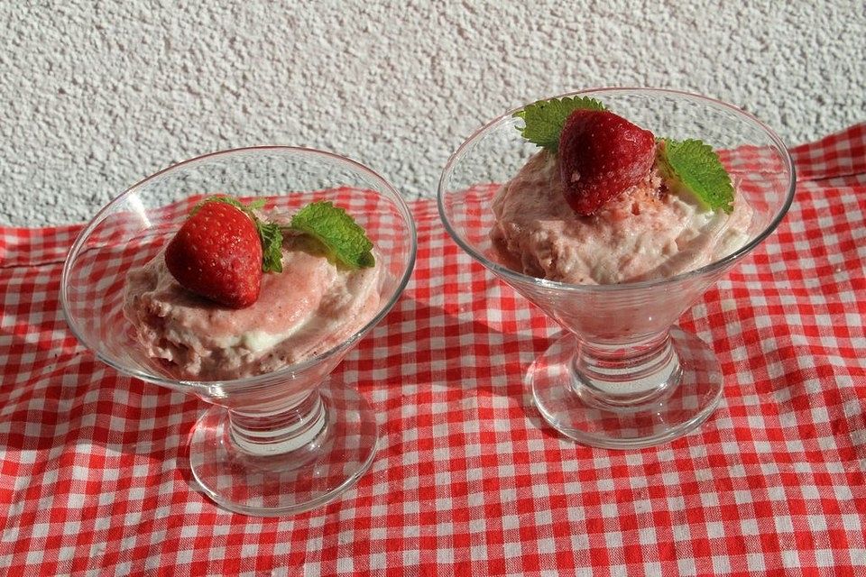 Erdbeermousse