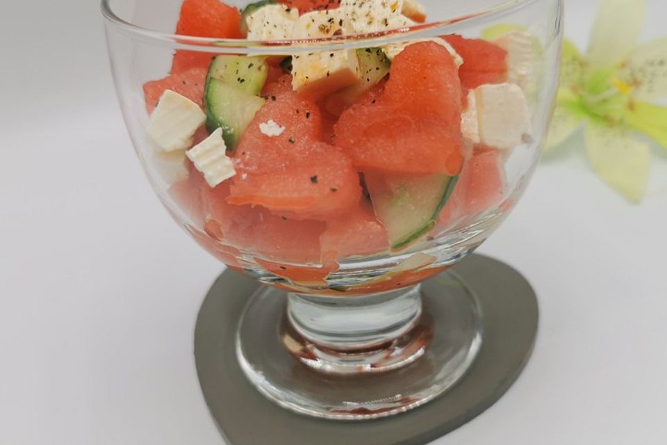 Wassermelonen-Gurken-Feta-Salat