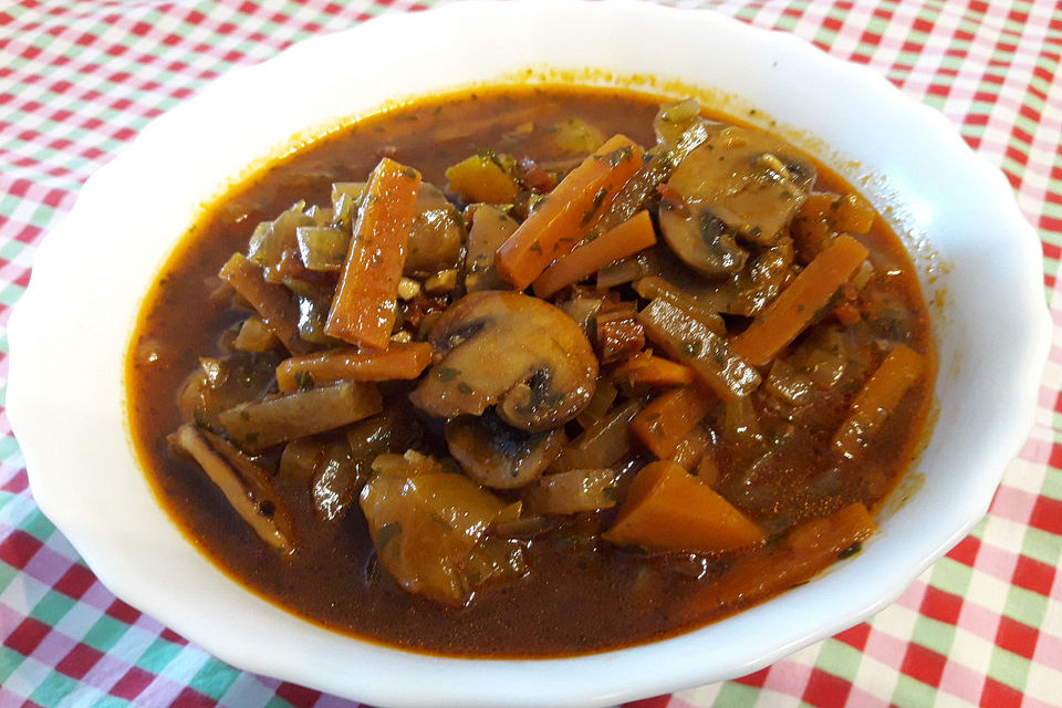 Pfannengemüse mit getrockneten Tomaten