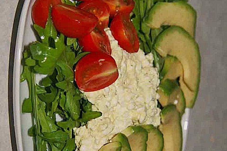 Avocado - Hüttenkäse - Salat