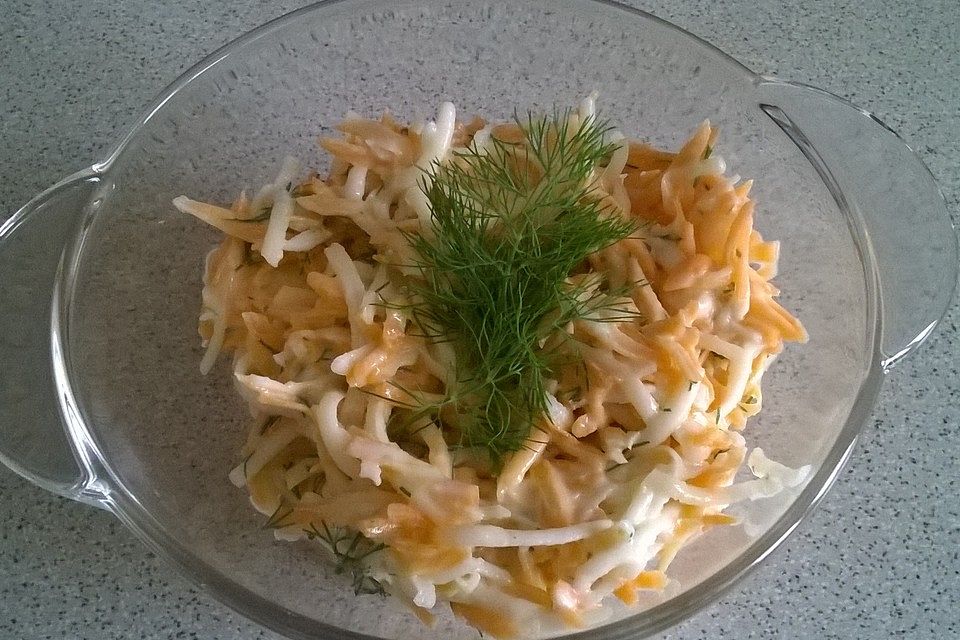 Kohlrabi-Möhren-Salat