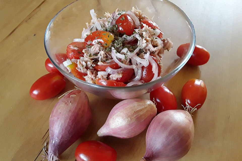 Thunfisch-Tomaten-Salat