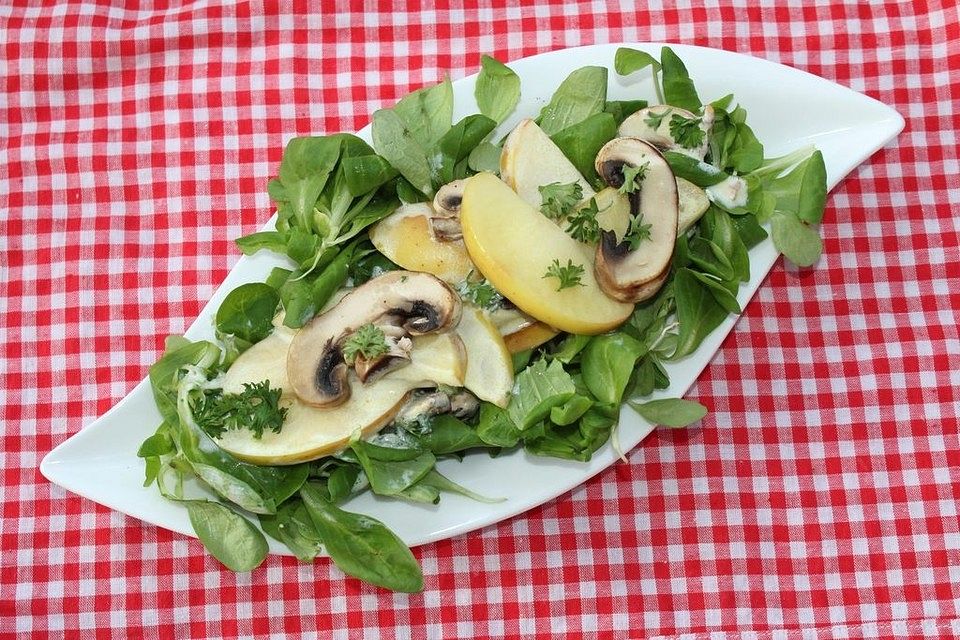 Champignon-Apfel-Feldsalat