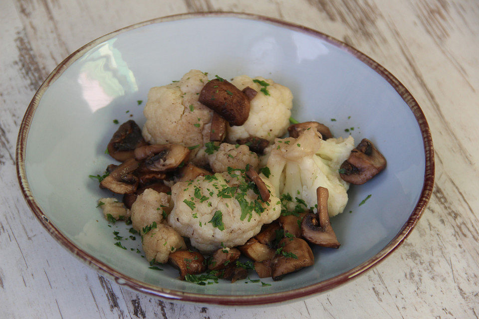 Blumenkohl-Champignon-Gemüse