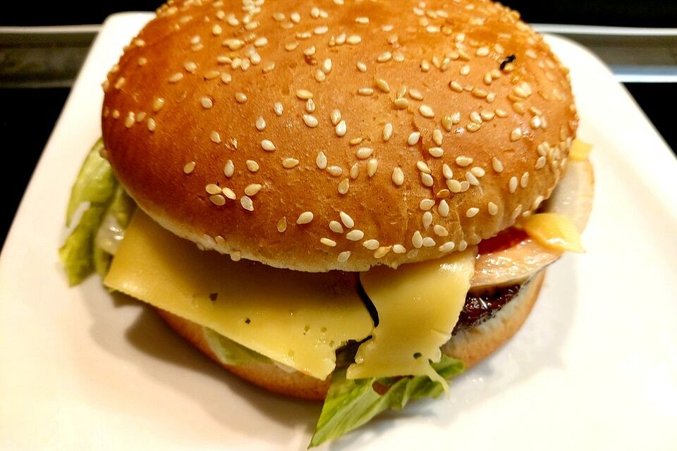 Classic Cheeseburger