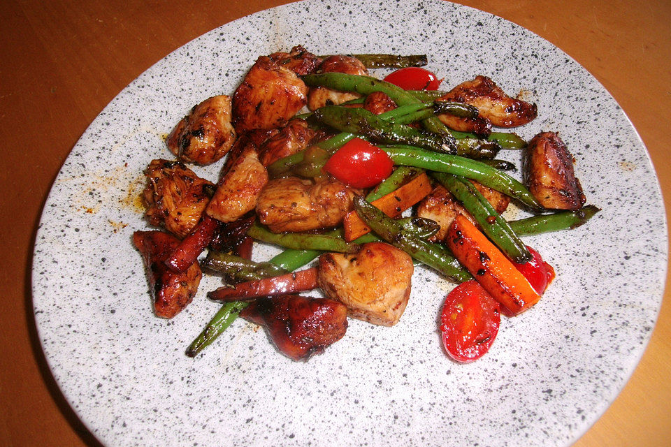 Hähnchen-Gemüsepfanne mit Balsamico