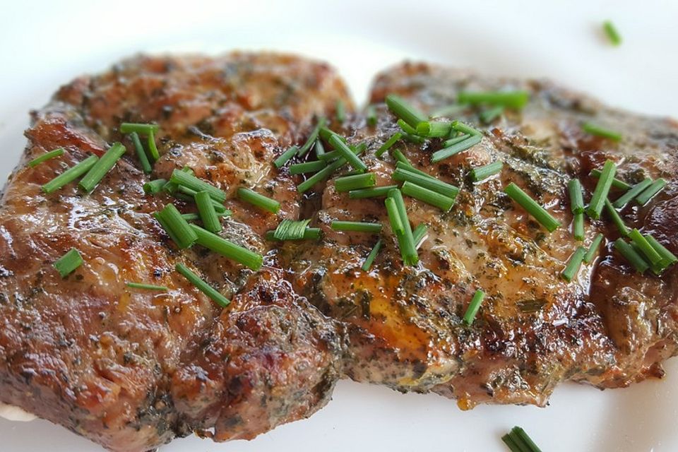 Marinierte Schweinenackensteaks