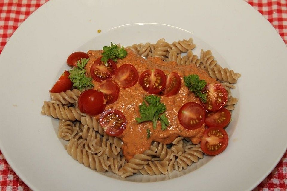 Pasta mit Pesto Siciliana