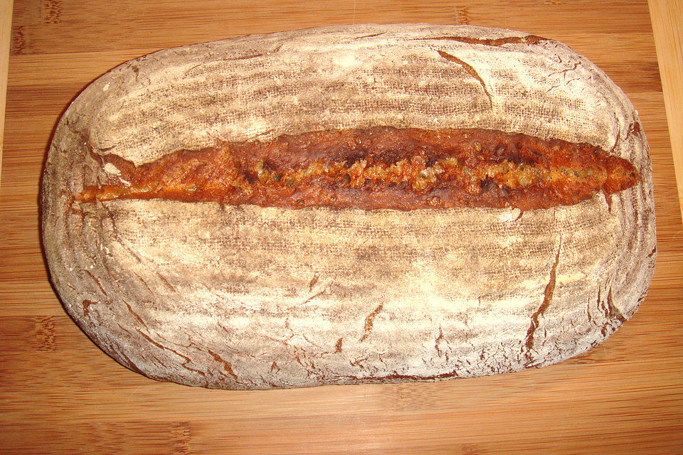 Deutsches Landbrot mit Kümmel