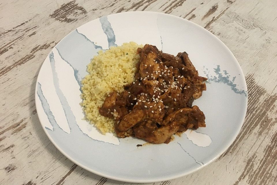 Zwetschgen-Hühnchen mit Couscous