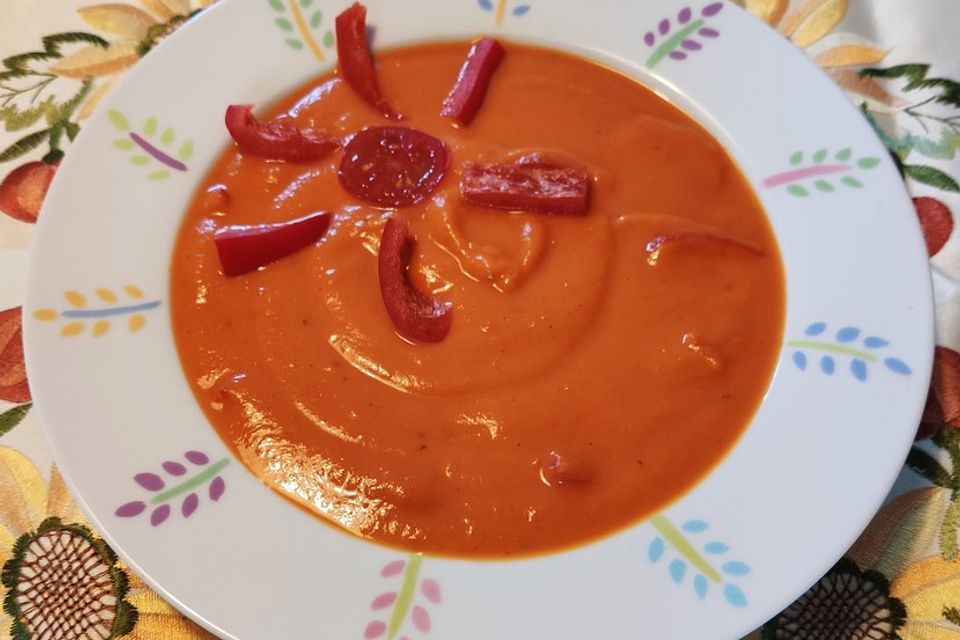 KüPaToSu - Kürbis-Paprika-Tomatensuppe