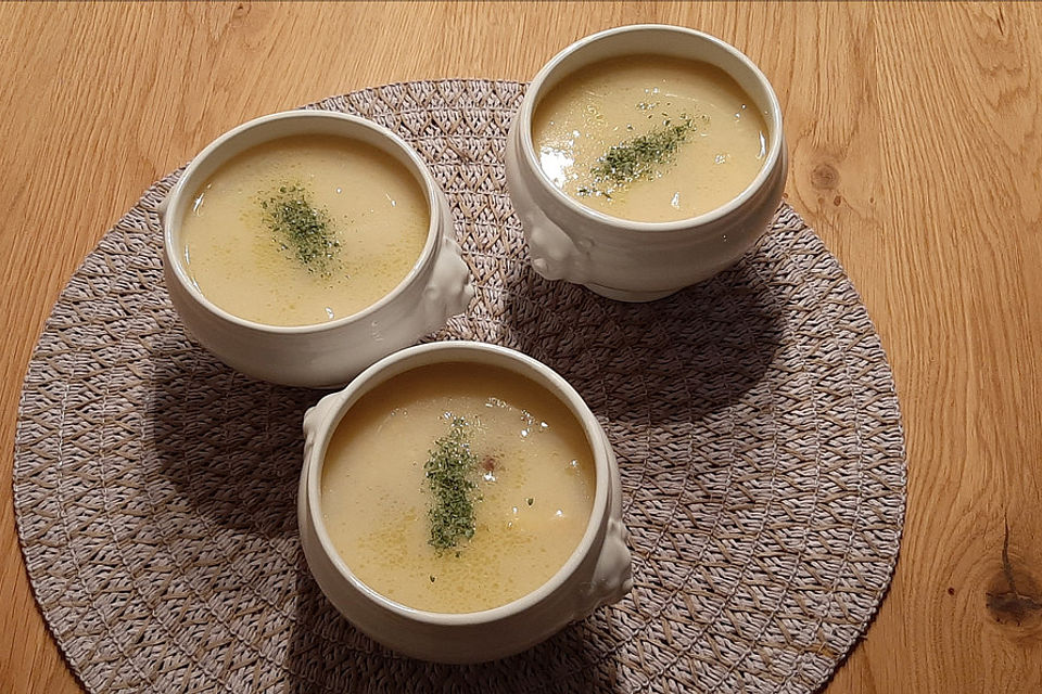 Spargelcremesuppe