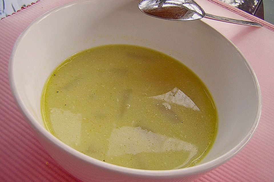 Spargelcremesuppe