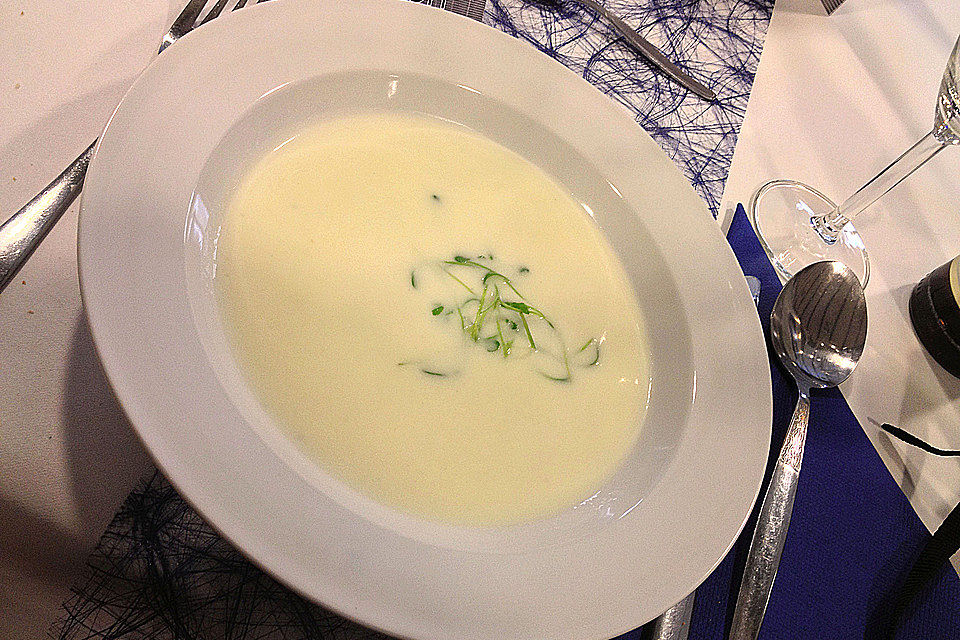 Spargelcremesuppe