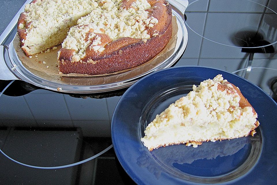 Bananen - Streusel - Kuchen (brasilianisch)