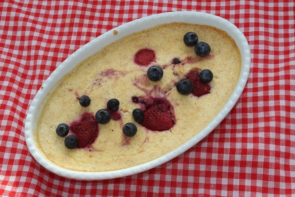 Skyr-Soufflé mit Beeren