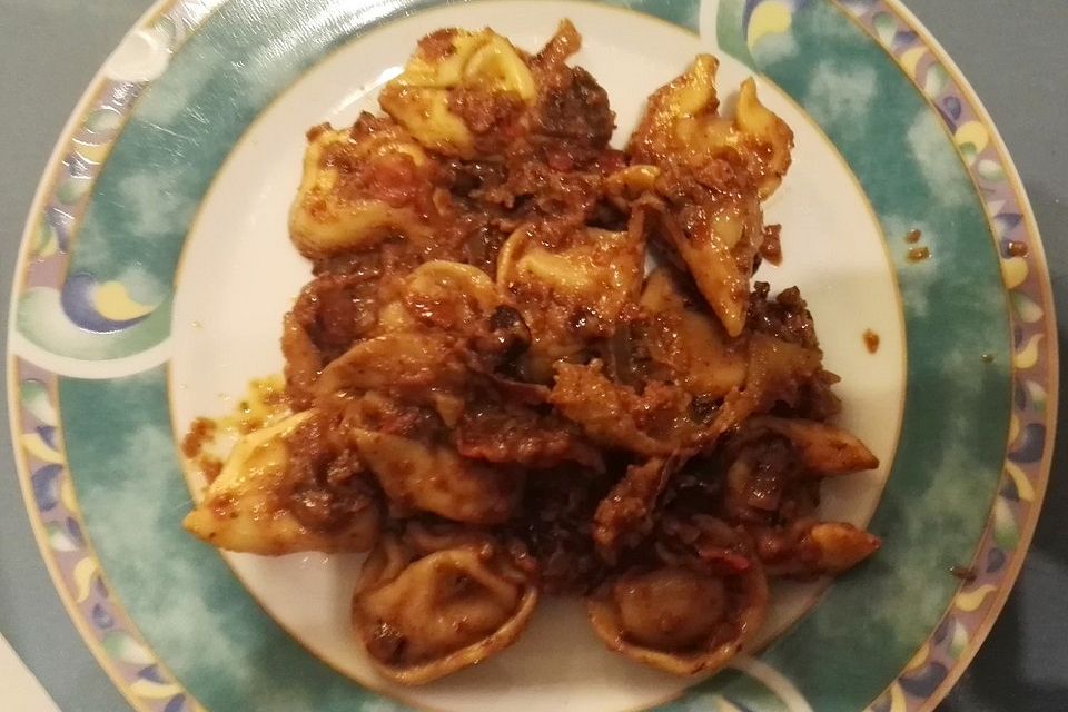 Vorweihnachtliches Tortellini-Gericht