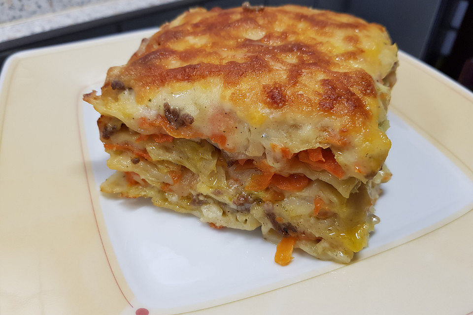 Spitzkohl-Möhren-Lasagne