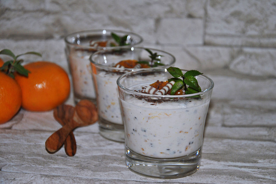 Mandarinendessert mit Schokosplittern