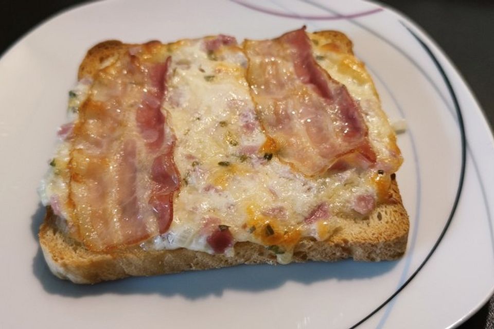 Flammkuchen-Toast "Spezial"