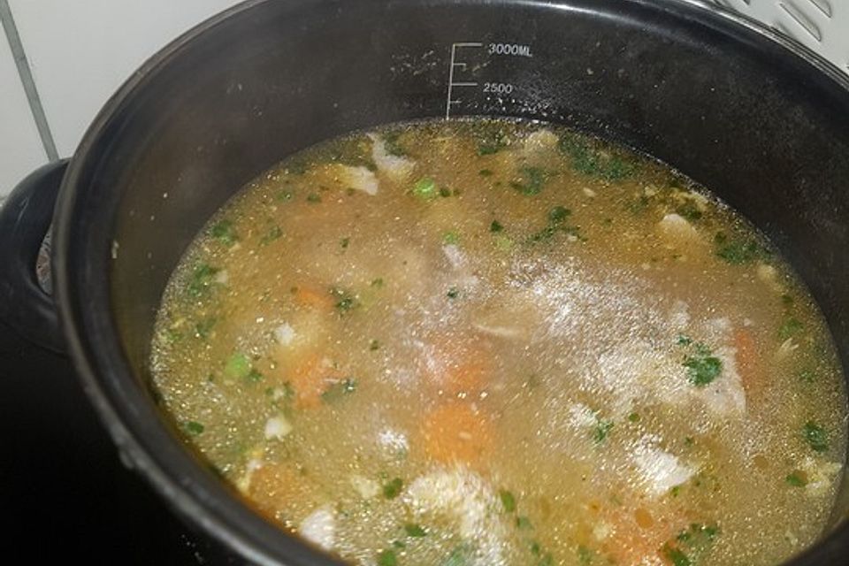 Basis Hühnersuppe alla Mama