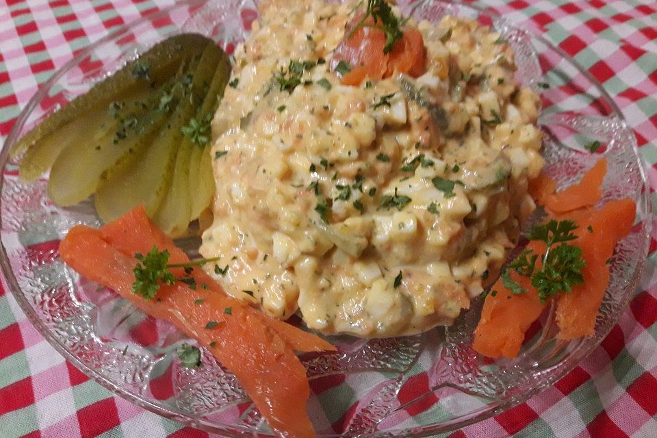 Eiersalat mit Räucherlachs