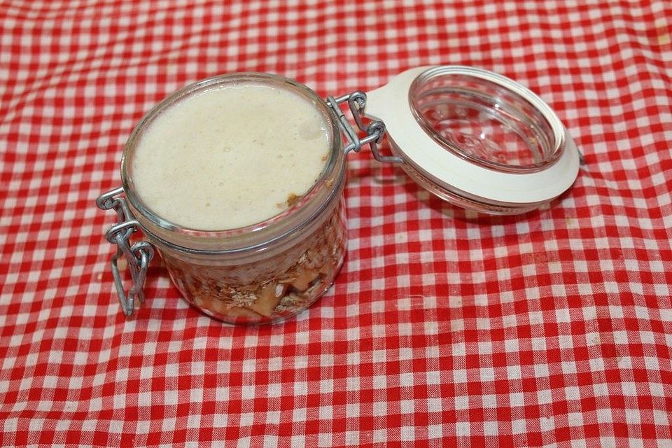 Müsli mit Bananenschaum