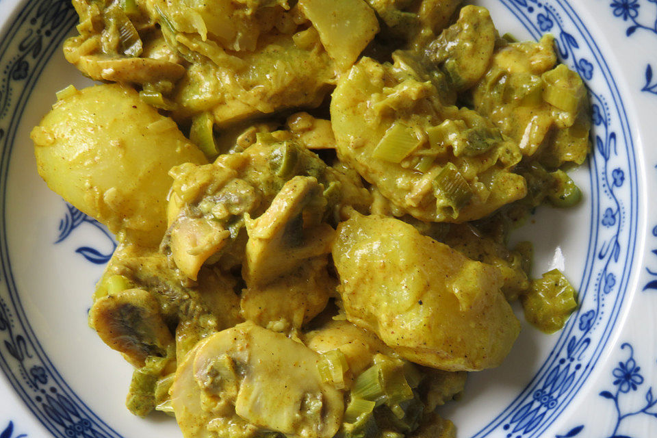 Pilzpfanne mit Curry-Kartoffeln