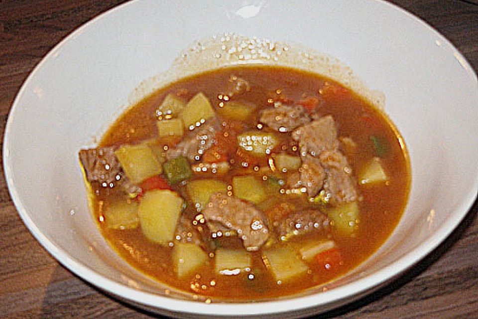 Echte Gulaschsuppe