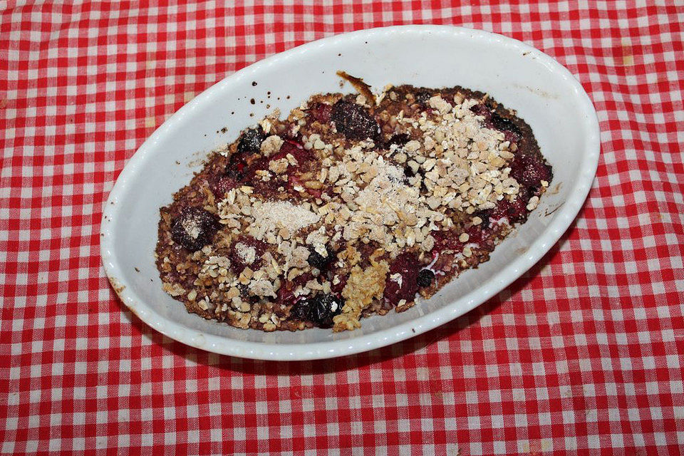 Crumble mit Beeren