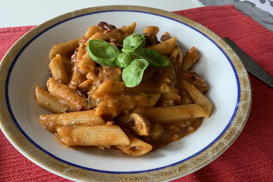 Vegane Chili & Cheese Nudeln