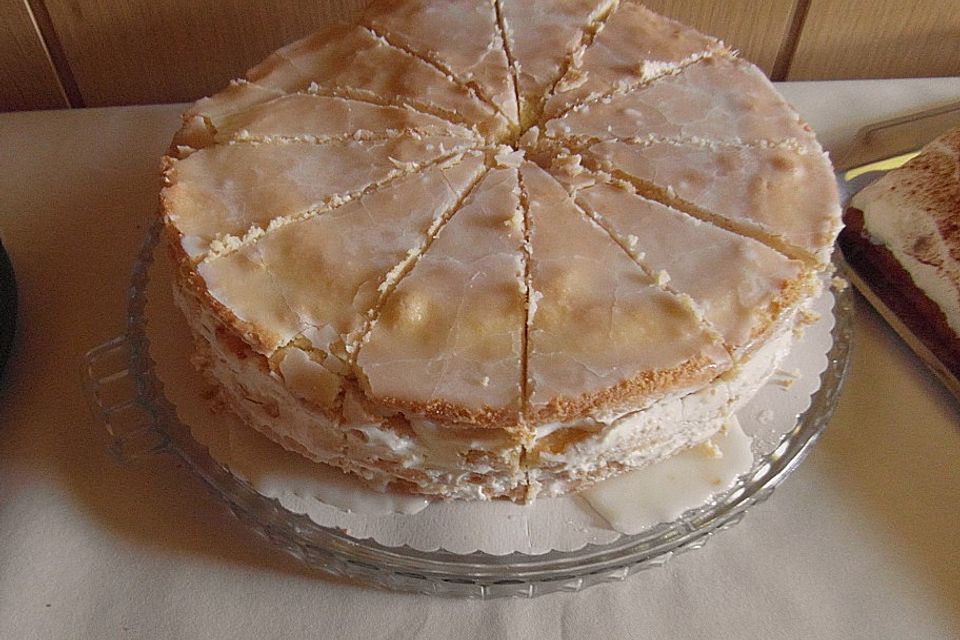 Saure - Sahne - Schichttorte