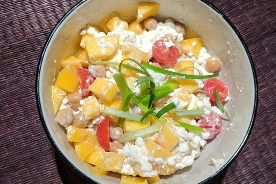 Kichererbsen-Mangosalat