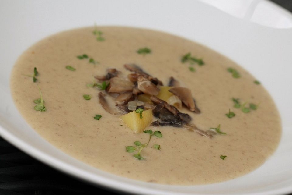 Kartoffel-Champignon-Cremesuppe