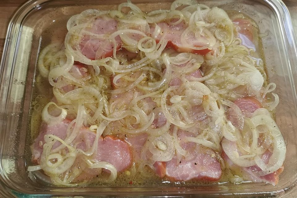 Zwiebelfleisch aus Kasseleraufschnitt