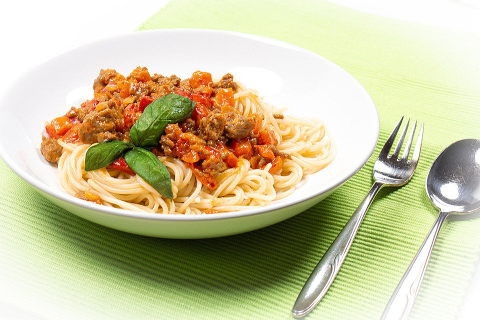 Fruchtig-süße Paprika-Bolognese