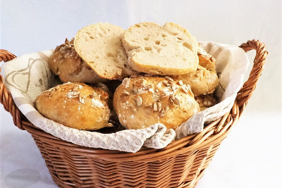 Knusprige schnelle Brötchen