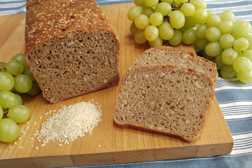 Roggen-Sesam-Brot