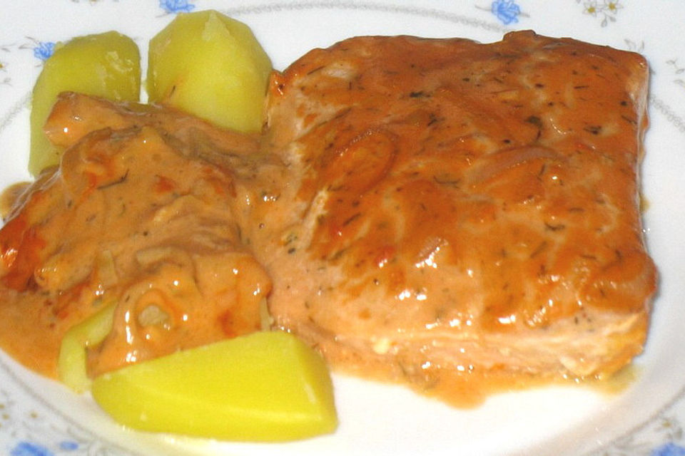 Lachs in Sahnesauce