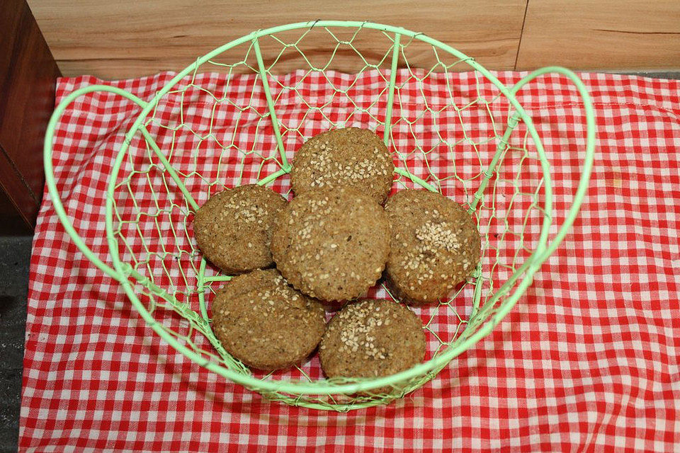 Schnelle Dinkelbrötchen fürs Frühstück