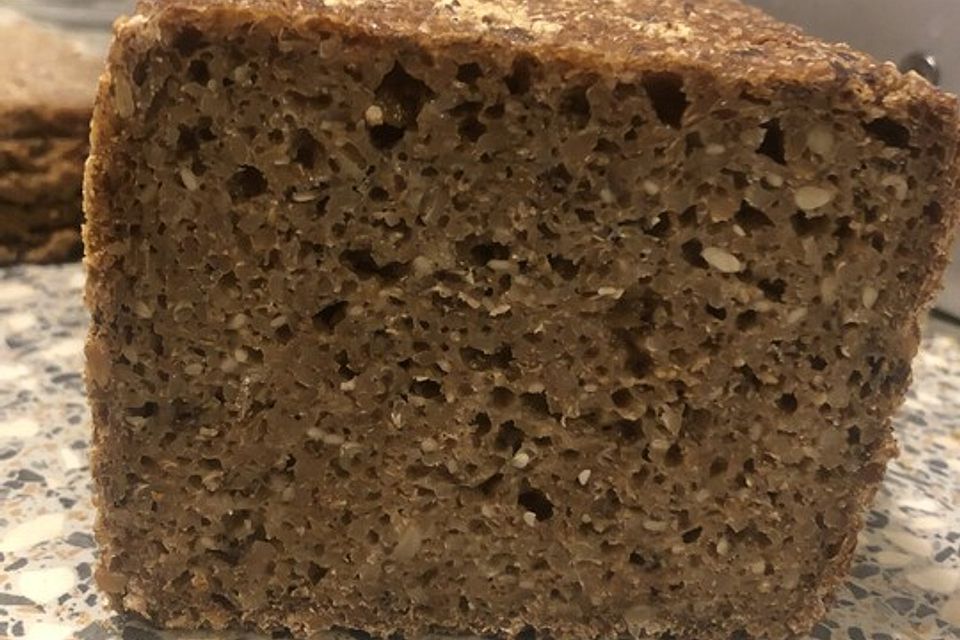 Großefehnjer Schwarzbrot - traditionell ostfriesisch