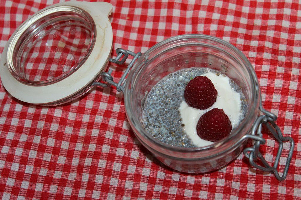 Frühstückspudding mit Chia