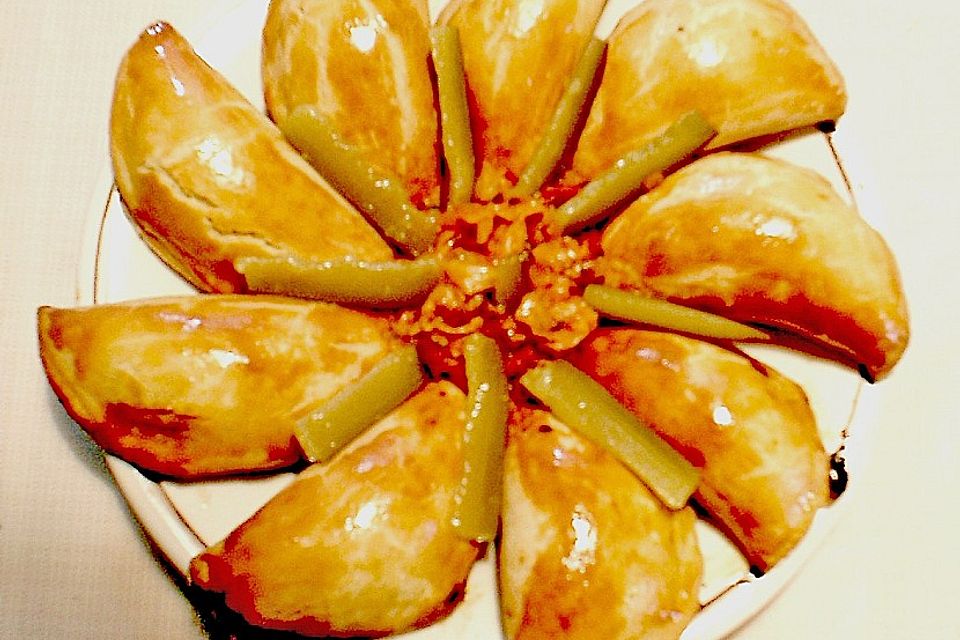 Piroggen mit Spitzkohl