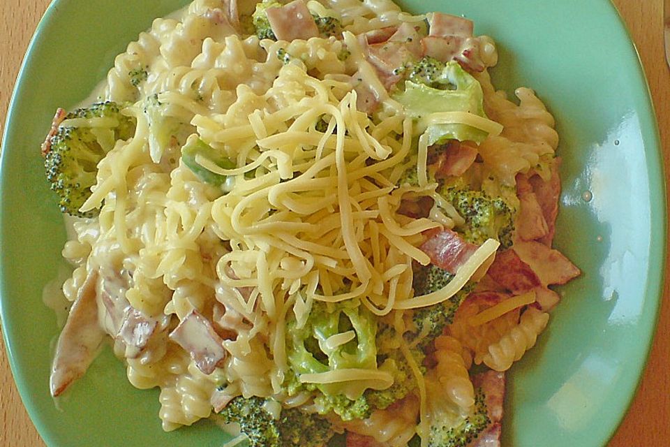 Sahne - Broccoli - Nudeln