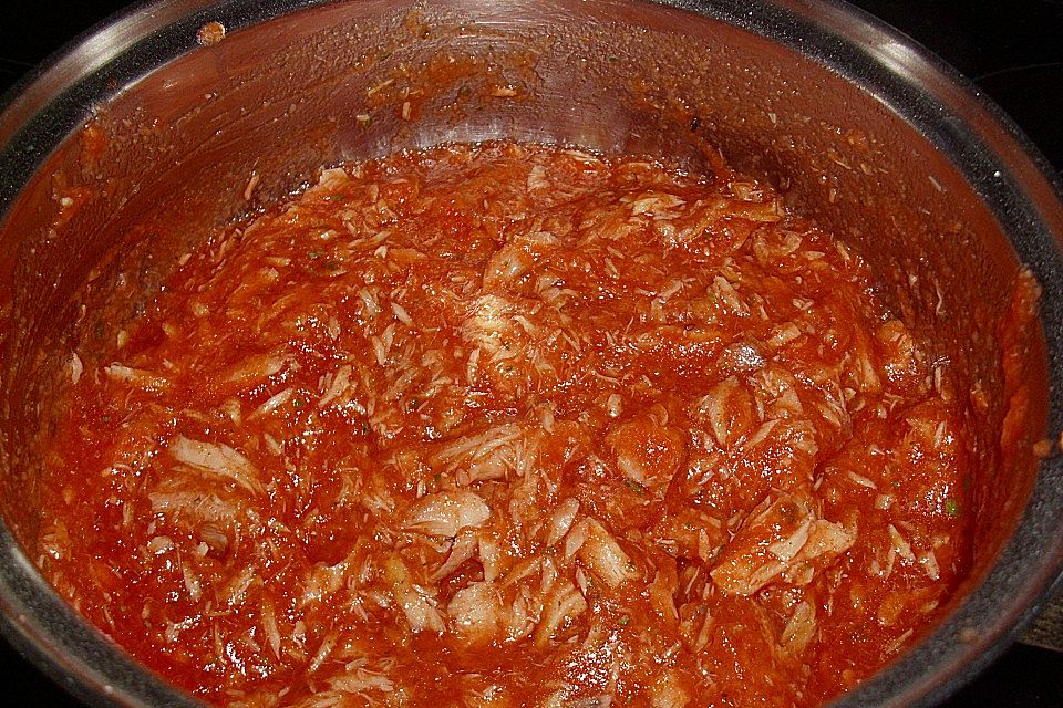 Spaghetti mit Tomaten - Thunfischsoße