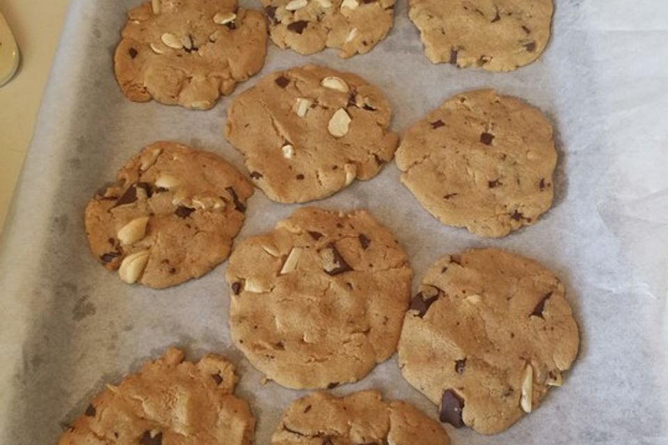 Soft Peanut Butter Cookies