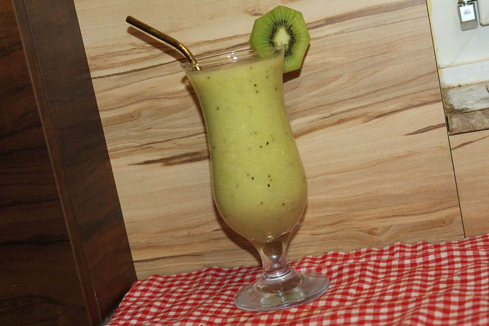 Ananas-Kiwi-Smoothie